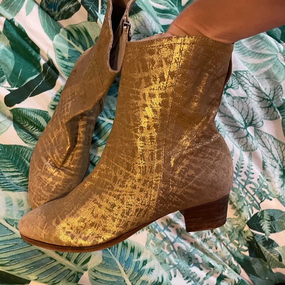 NWOT Free People gold ankle booties made in portugal